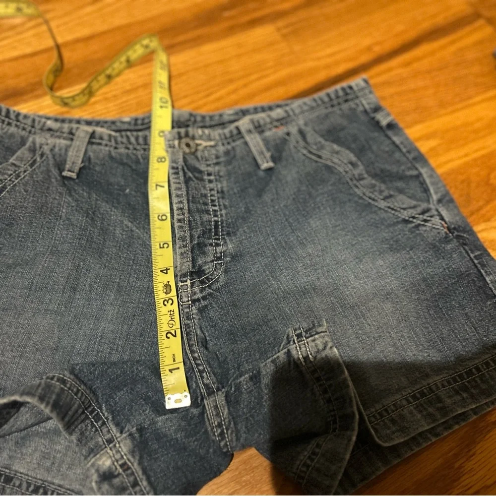 VINTAGE AE Supply Co. Made In The 90s Button Fly Denim Jean Shorts, Size 8/32
